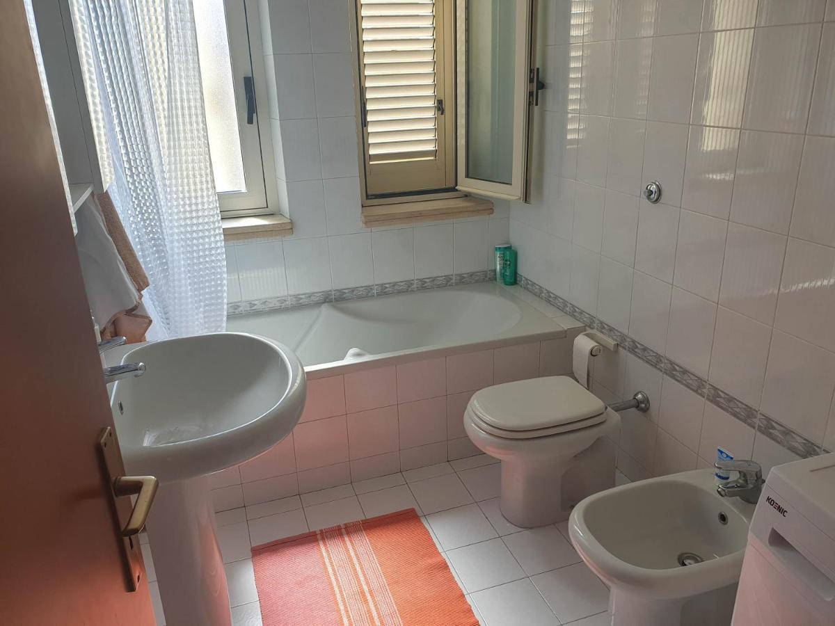 Casa Vacanze Umberto I โบวา มารีนา ภายนอก รูปภาพ