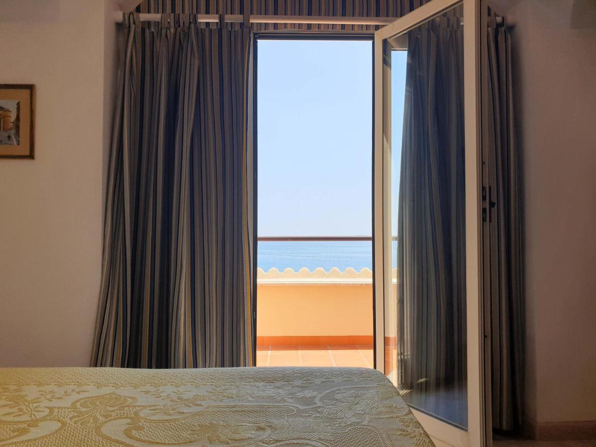 Casa Vacanze Umberto I โบวา มารีนา ภายนอก รูปภาพ