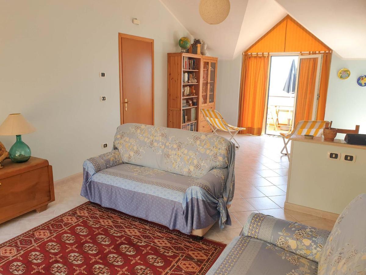 Casa Vacanze Umberto I โบวา มารีนา ภายนอก รูปภาพ