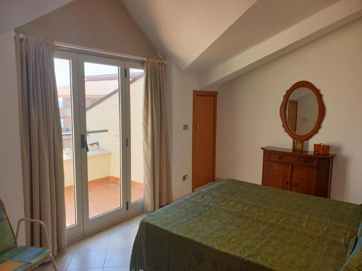 Casa Vacanze Umberto I โบวา มารีนา ภายนอก รูปภาพ