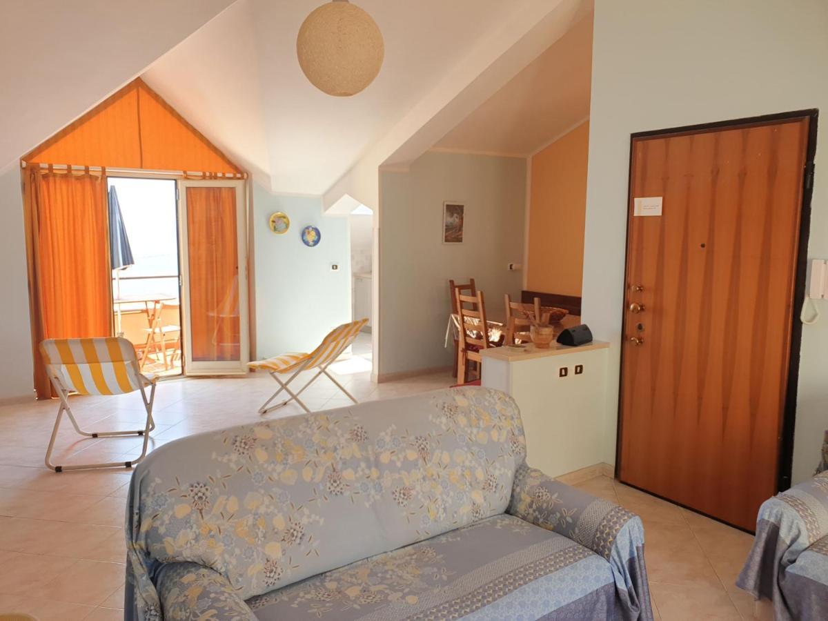 Casa Vacanze Umberto I โบวา มารีนา ภายนอก รูปภาพ