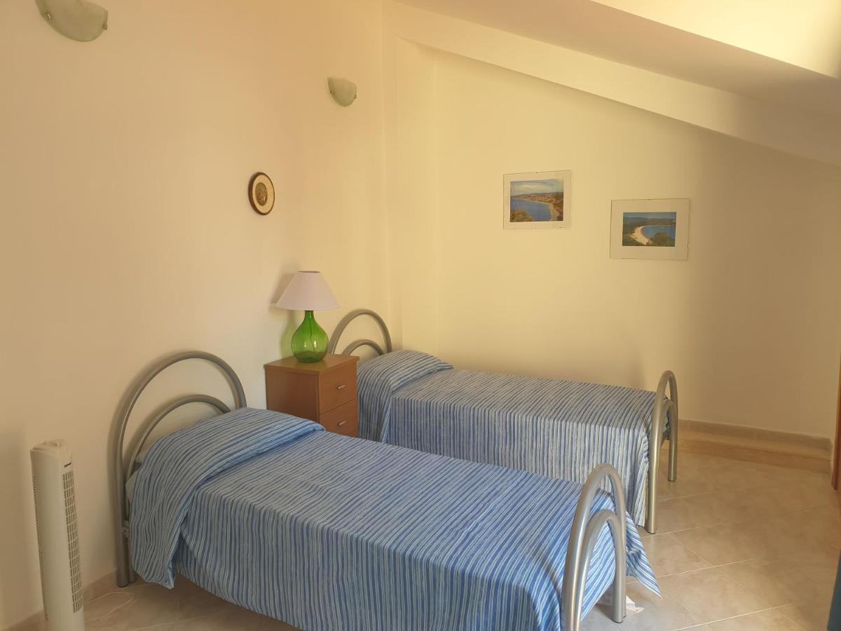 Casa Vacanze Umberto I โบวา มารีนา ภายนอก รูปภาพ